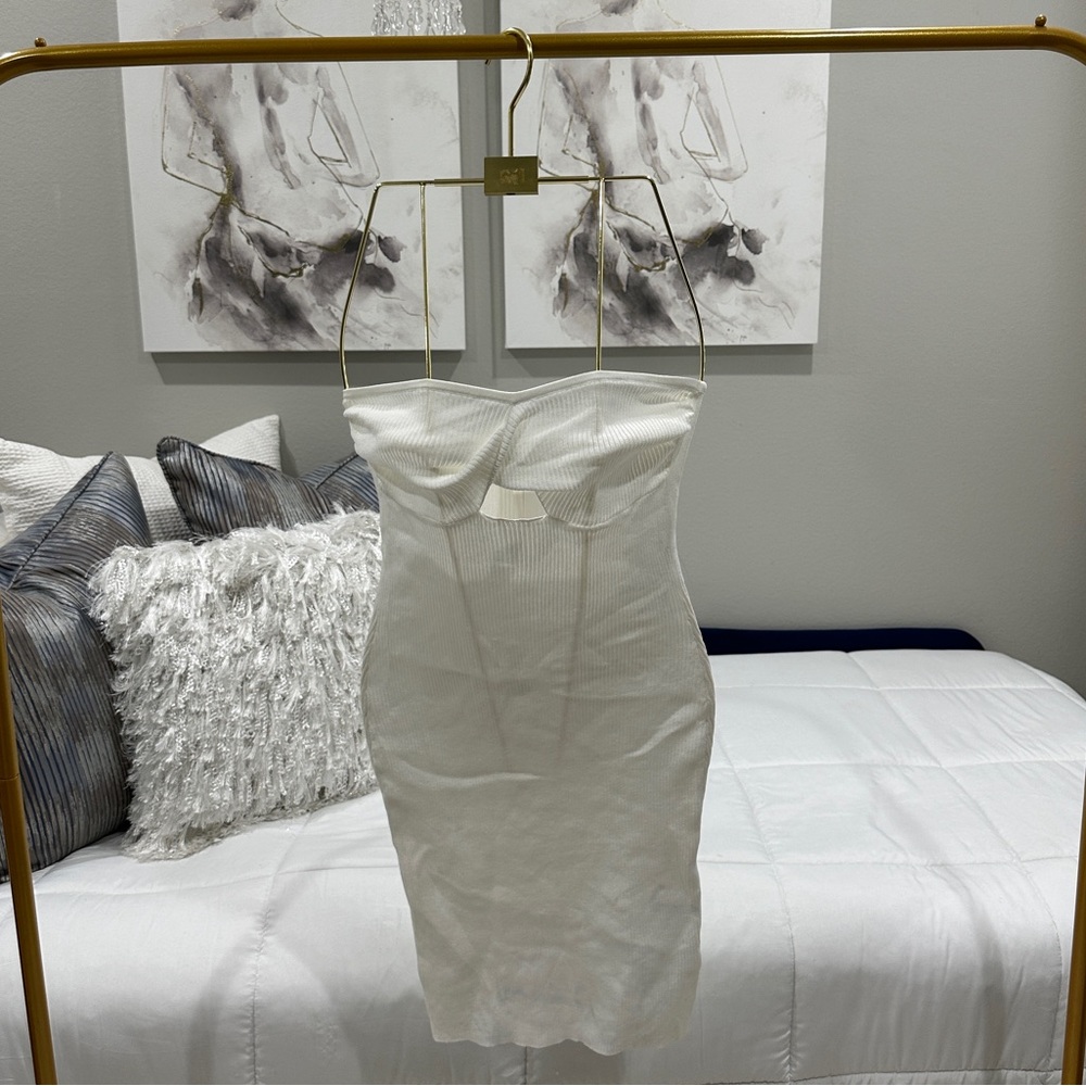 Strapless White Dress Knot In Front !